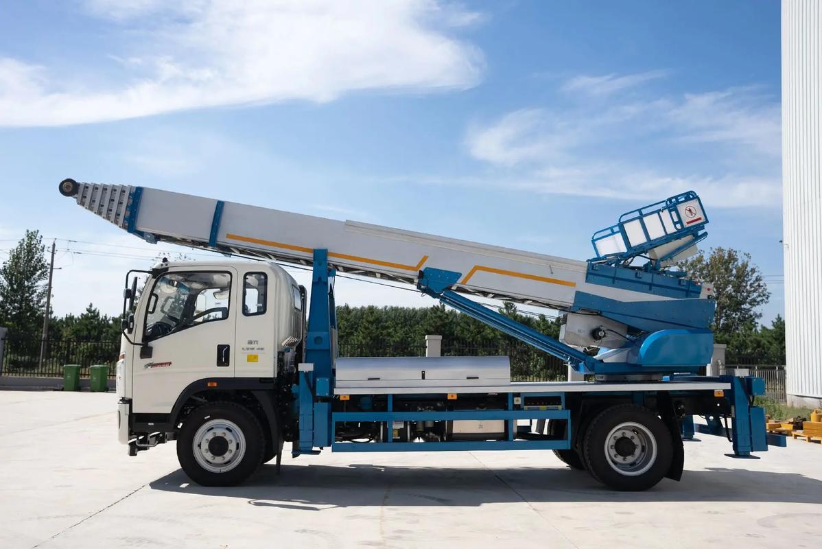 东升镇云梯上料车租赁费用